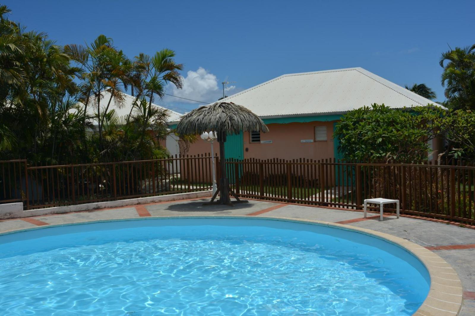 Bungalow La Papaye Bleue Residence Acces Piscine & Plage Saint-Francois  Exteriör bild